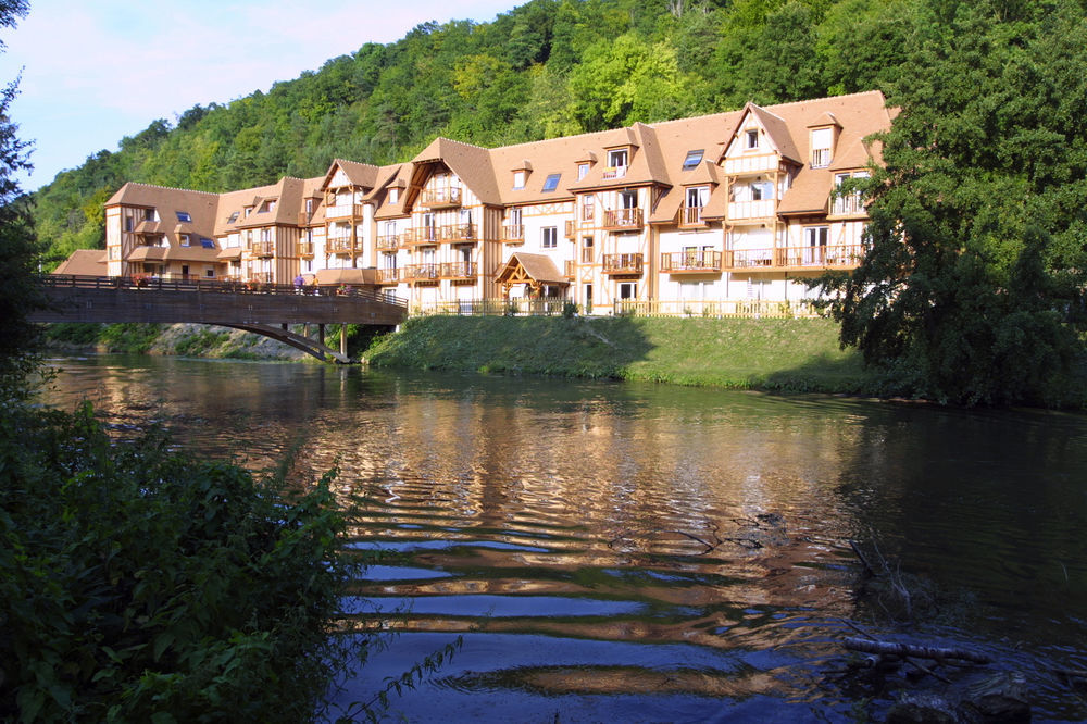 Aparthotel Karma Manoir Des Deux Amants Connelles Zewnętrze zdjęcie