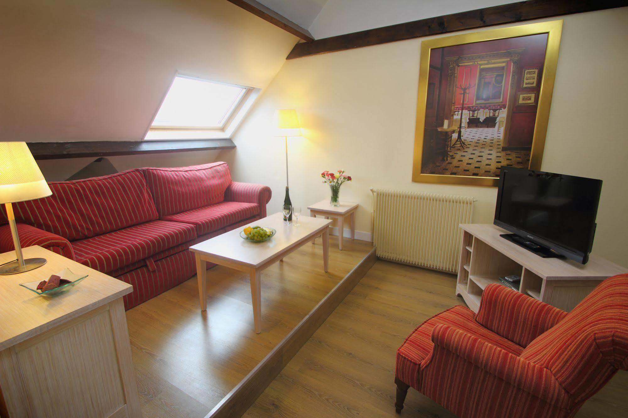 Aparthotel Karma Manoir Des Deux Amants Connelles Zewnętrze zdjęcie