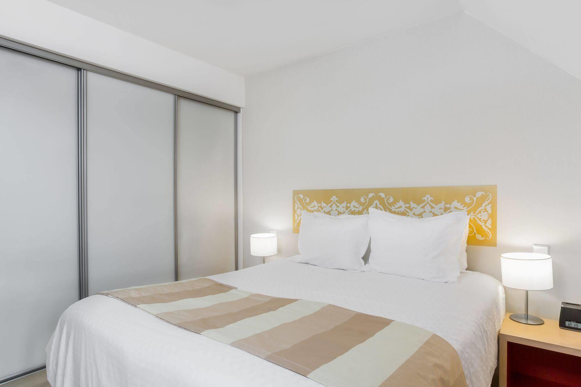 Aparthotel Karma Manoir Des Deux Amants Connelles Zewnętrze zdjęcie