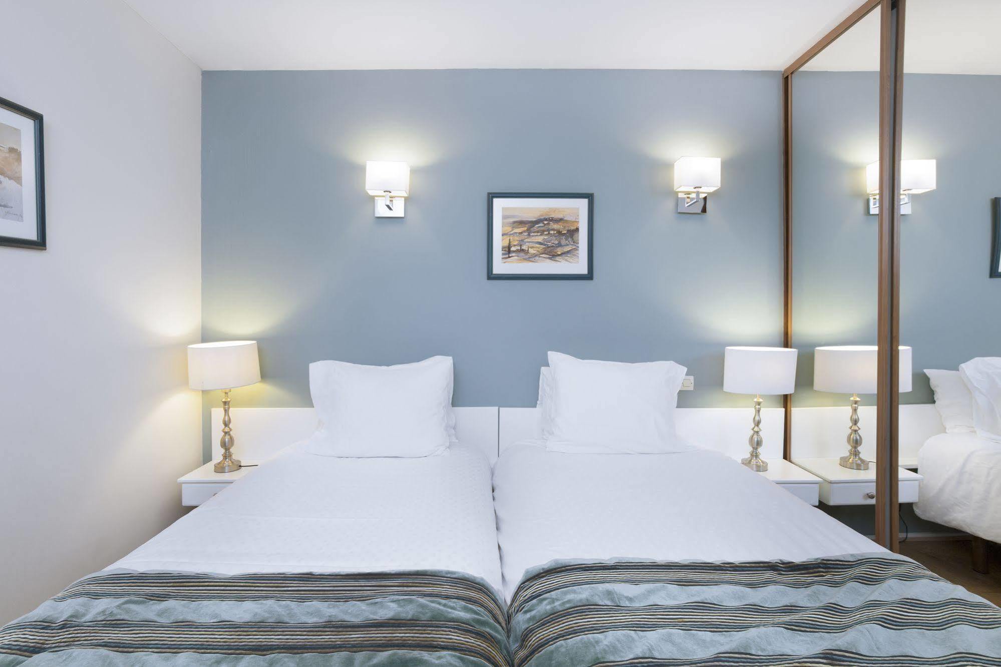 Aparthotel Karma Manoir Des Deux Amants Connelles Zewnętrze zdjęcie