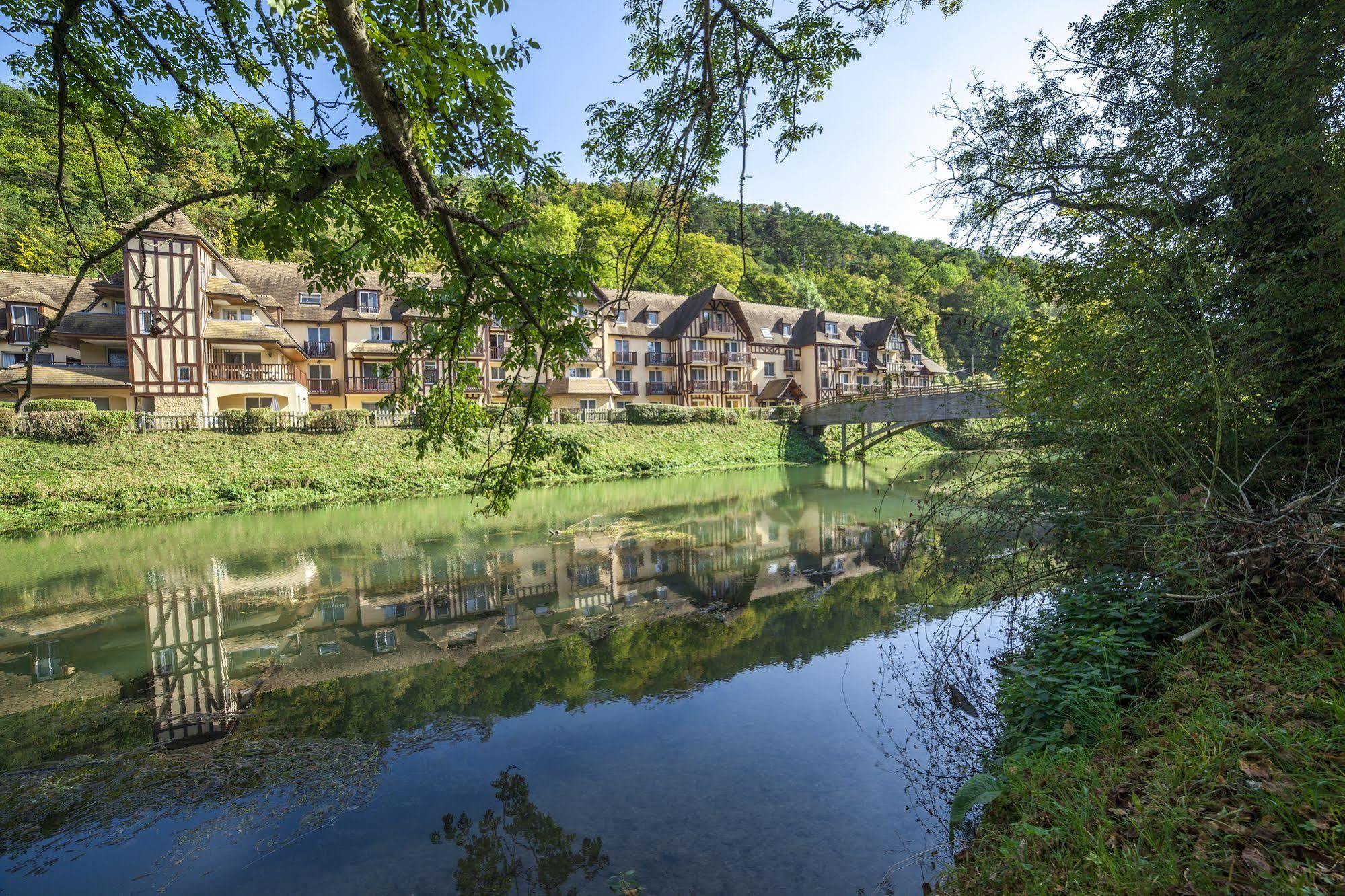 Aparthotel Karma Manoir Des Deux Amants Connelles Zewnętrze zdjęcie
